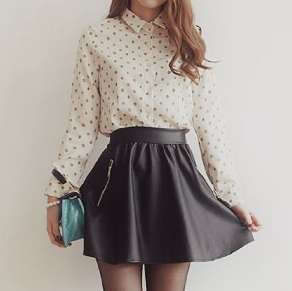 H & M Faux Leather Skater Skirt Size 10 (Fits 8)